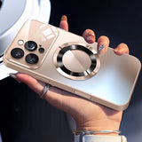 Case Metal Titanio Lujo Mate - iPhone 15 Pro - Dorado