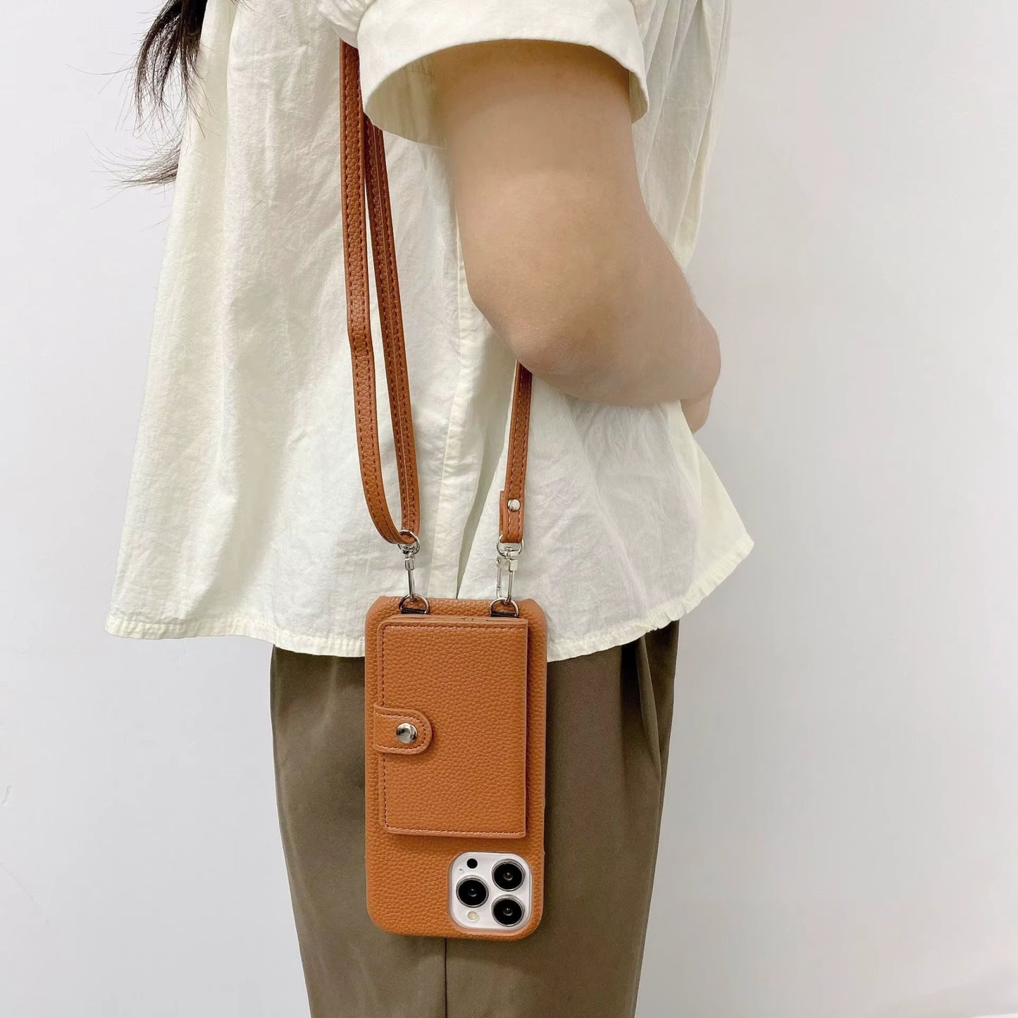Case Crossbody - iPhone 14 Pro Max - Marrón