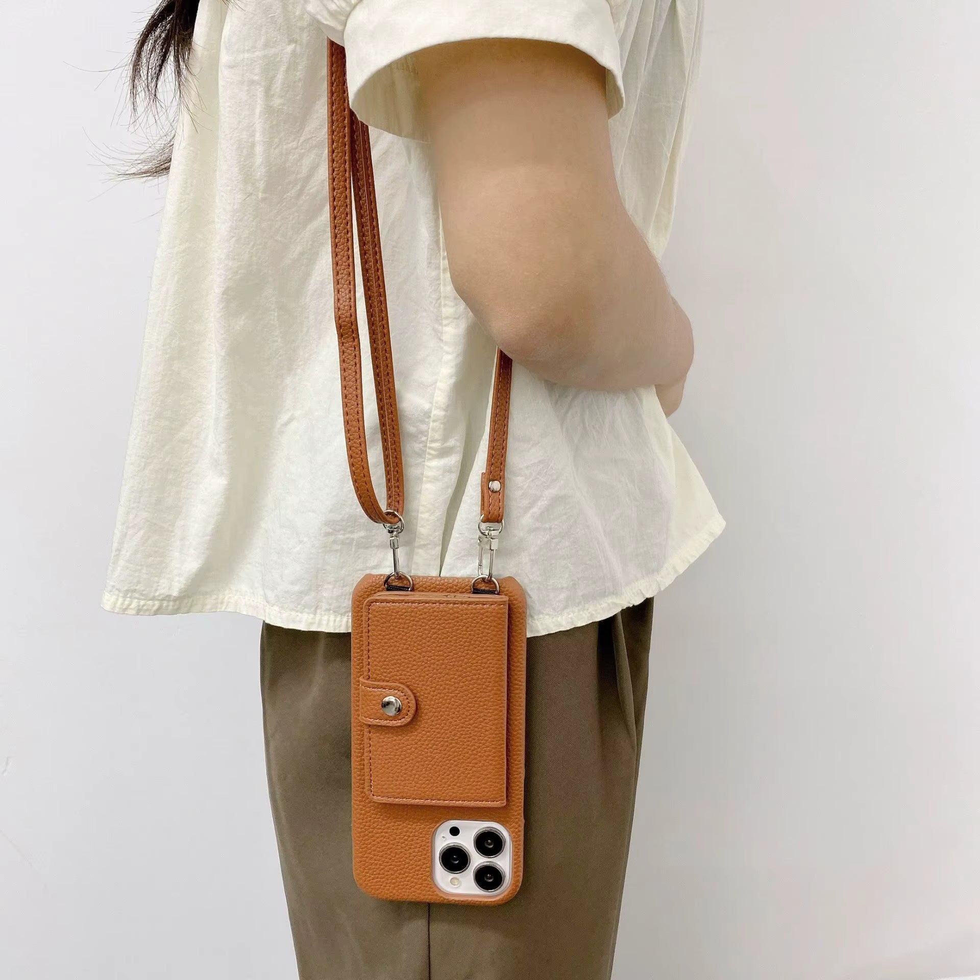Case Crossbody - iPhone 14 Pro Max - Marrón
